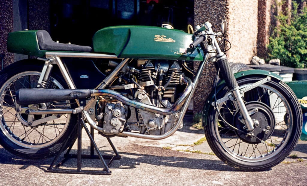 Unique KTT-engine Velocette Metisse